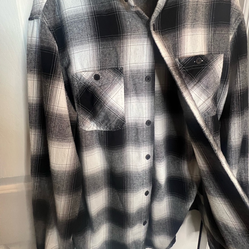 Urban Pipeline medium, black, and white flannel - Picture 2 of 7
